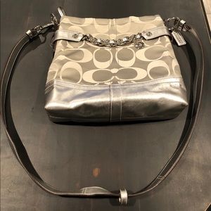 COACH SILVER CROSSBODY BAG AUTH